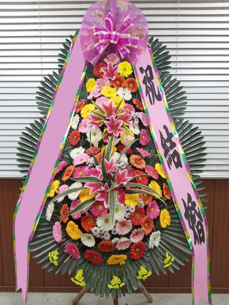 더휴웨딩홀 해외 유학 시절 동고동락한 친구들이 보낸 뜻깊은 꽃선물